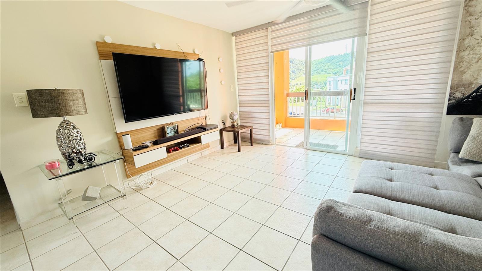 PR-194 CONDOMINIUM LA LOMA Q 203
