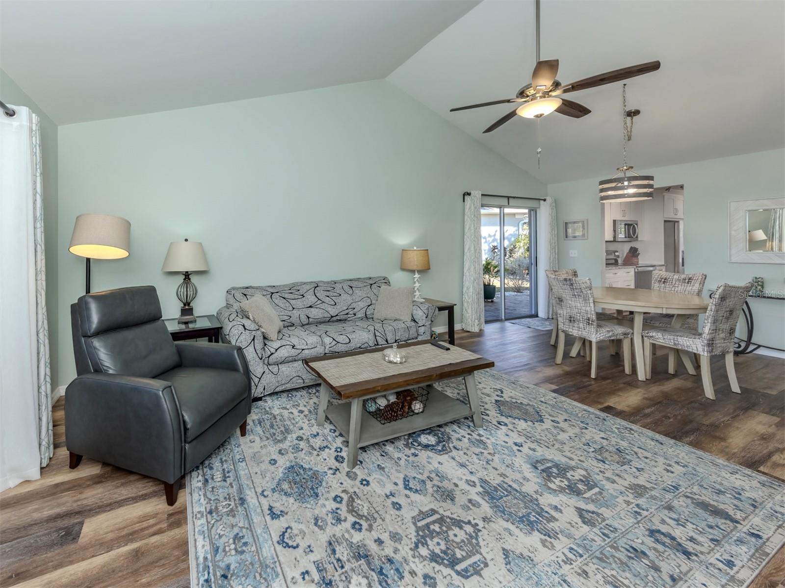 PINEBROOK LAKE CLUB PH 1 - Residential