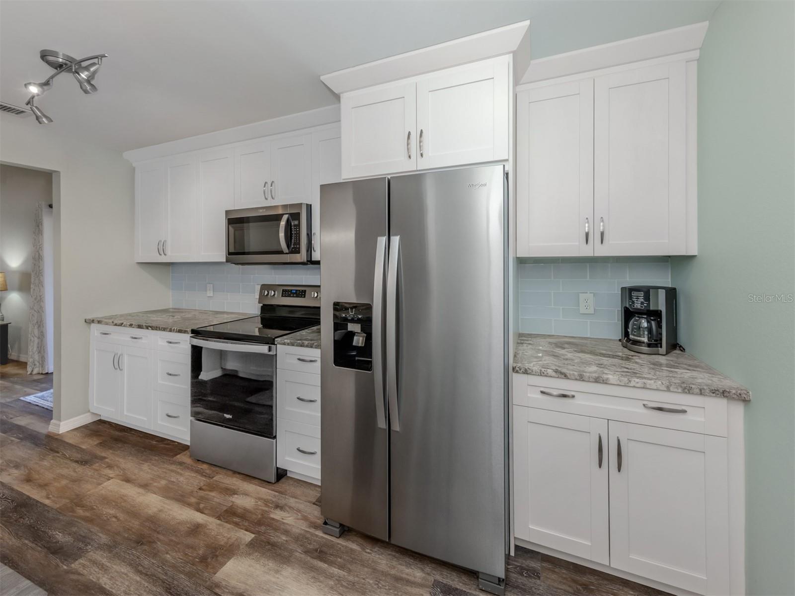 PINEBROOK LAKE CLUB PH 1 - Residential