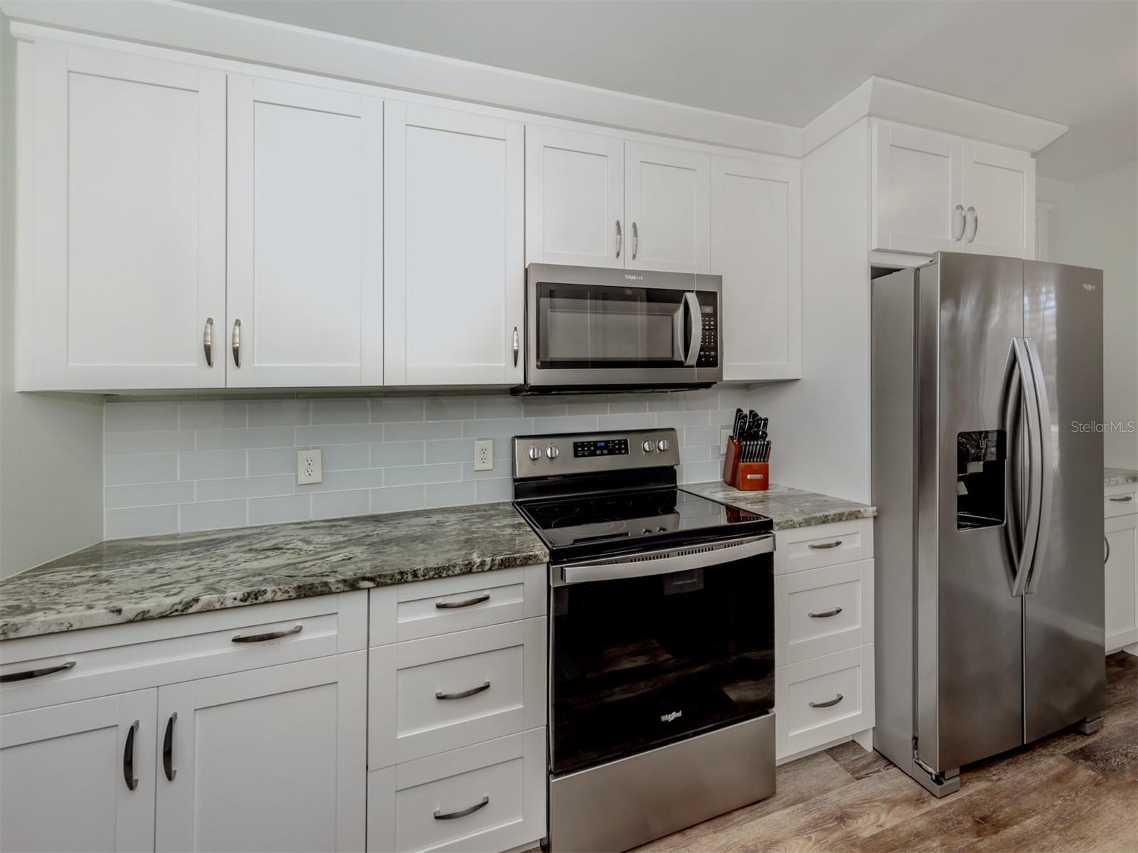 PINEBROOK LAKE CLUB PH 1 - Residential