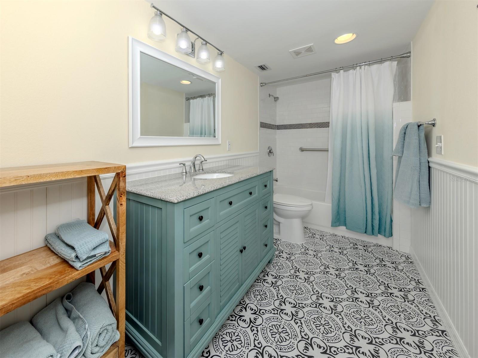 PINEBROOK LAKE CLUB PH 1 - Residential