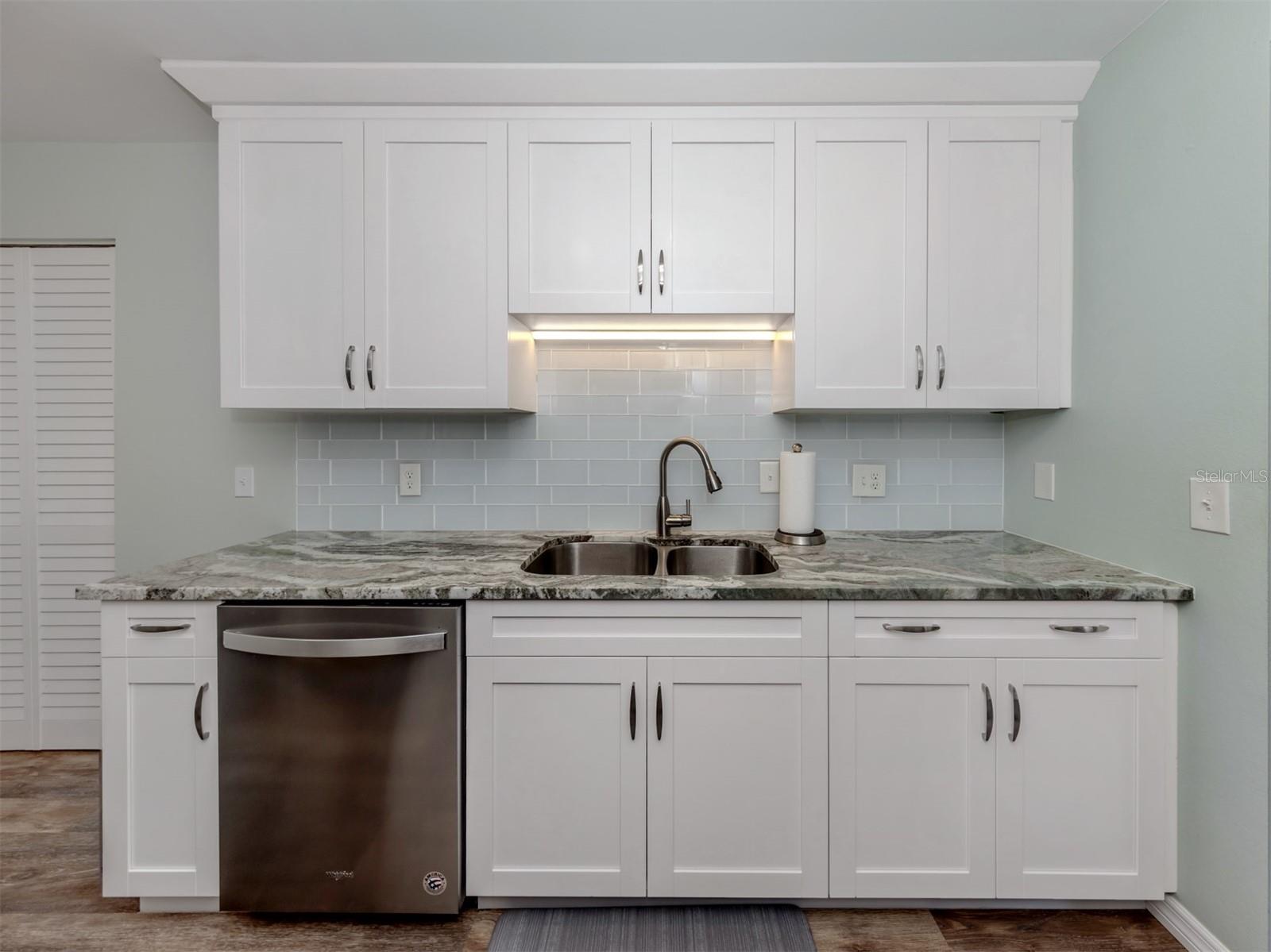 PINEBROOK LAKE CLUB PH 1 - Residential