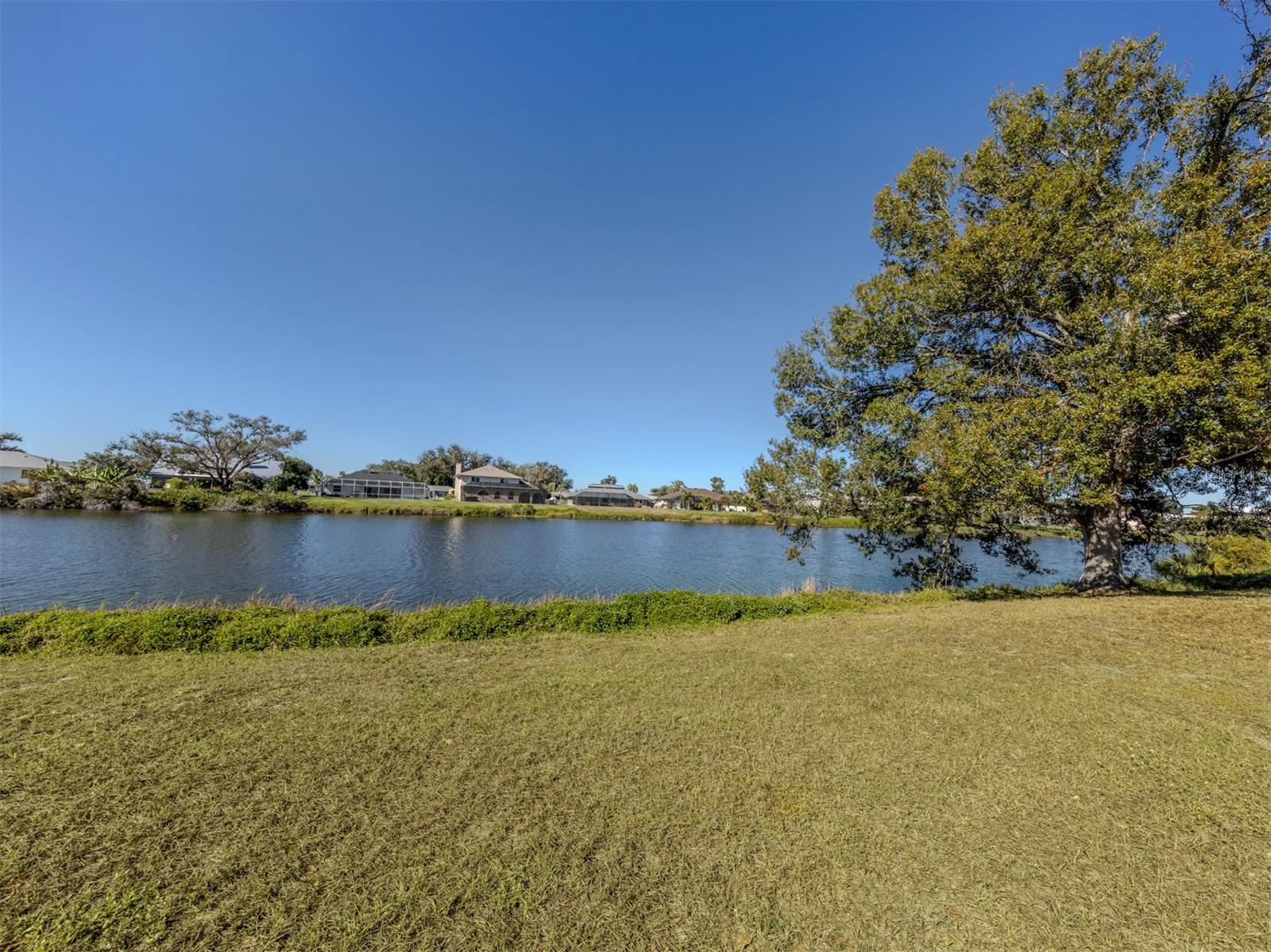 PINEBROOK LAKE CLUB PH 1 - Residential