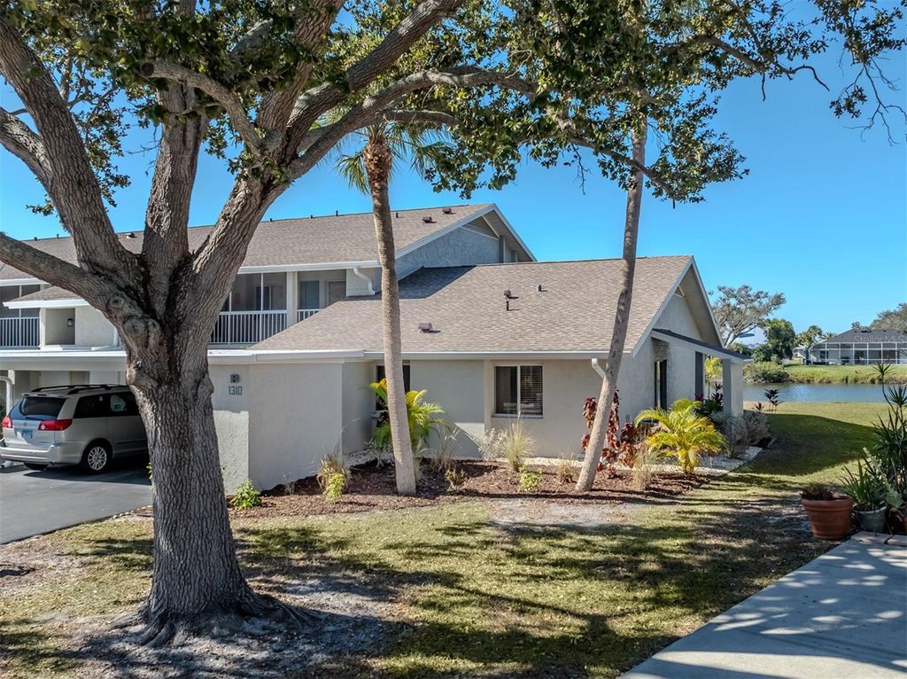 Photo of 1310 Pine Lake Drive #10, Venice, FL 34285 (MLS # N6142140)