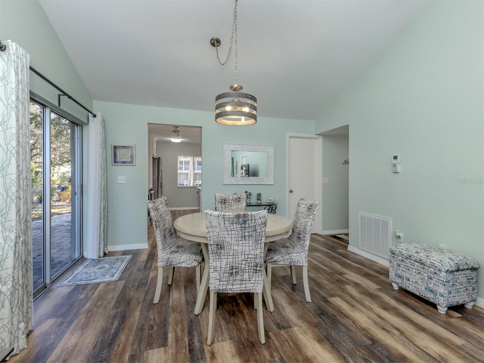 PINEBROOK LAKE CLUB PH 1 - Residential