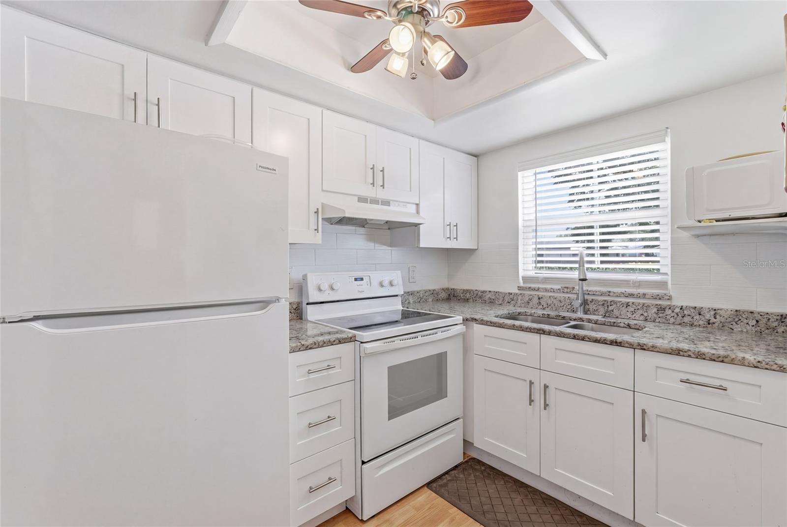SLEEPY HARBOUR APTS CONDO - Residential