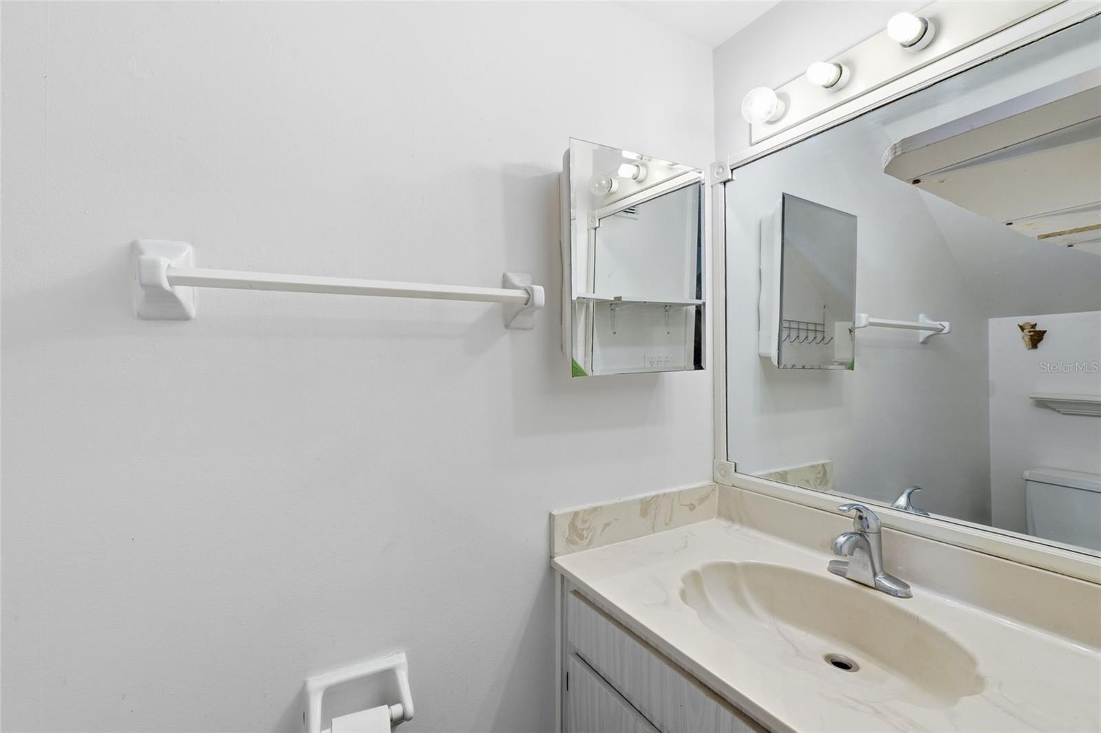 SLEEPY HARBOUR APTS CONDO - Residential