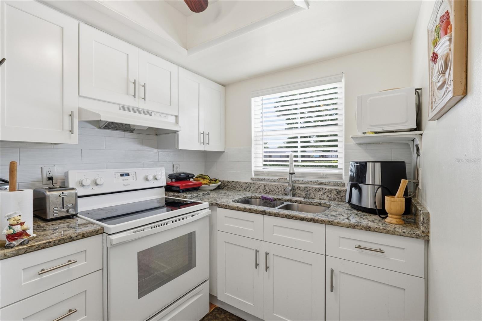 SLEEPY HARBOUR APTS CONDO - Residential