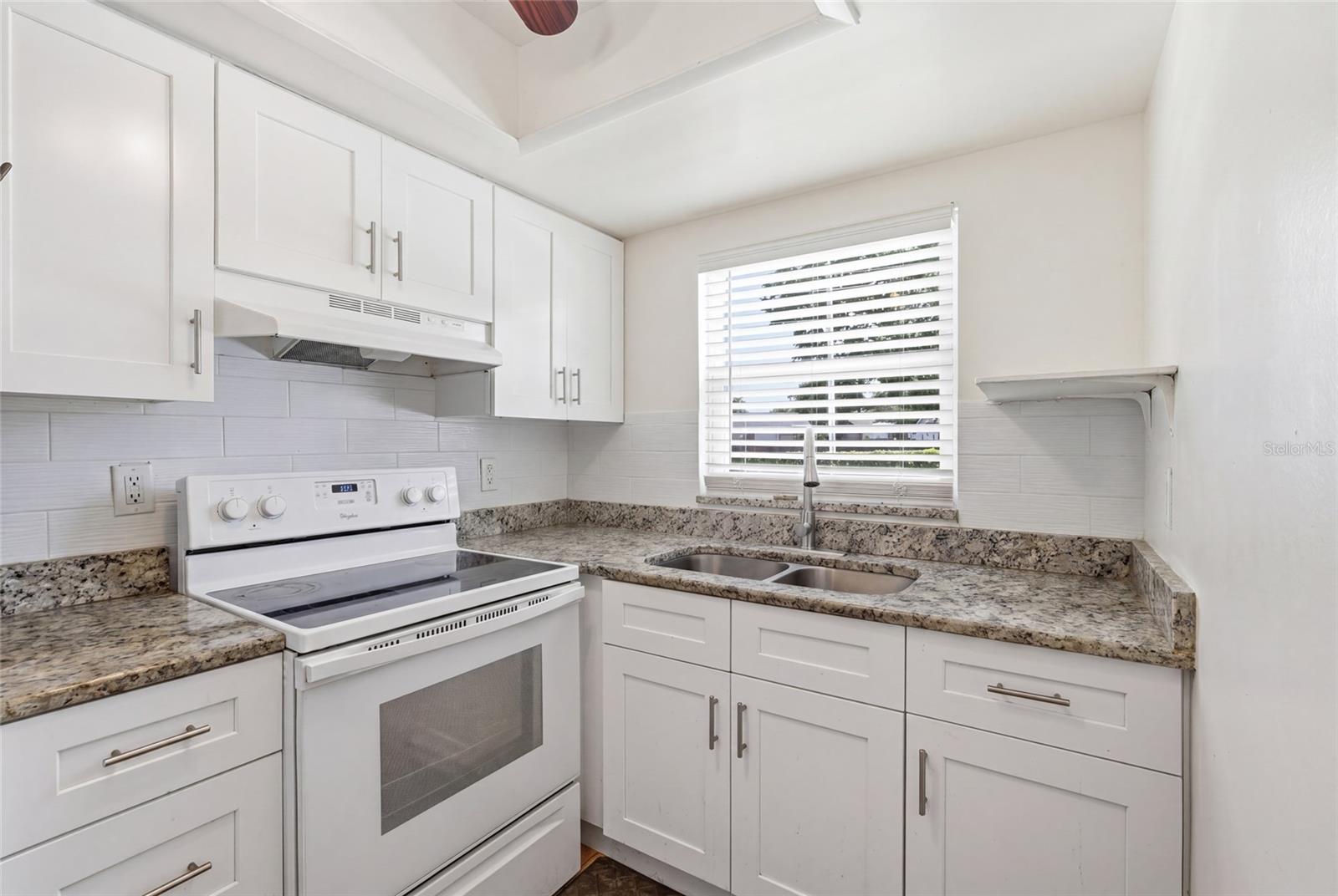 SLEEPY HARBOUR APTS CONDO - Residential