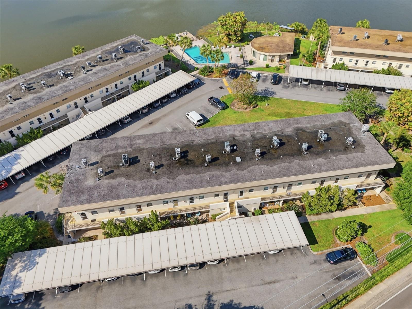 SLEEPY HARBOUR APTS CONDO - Residential