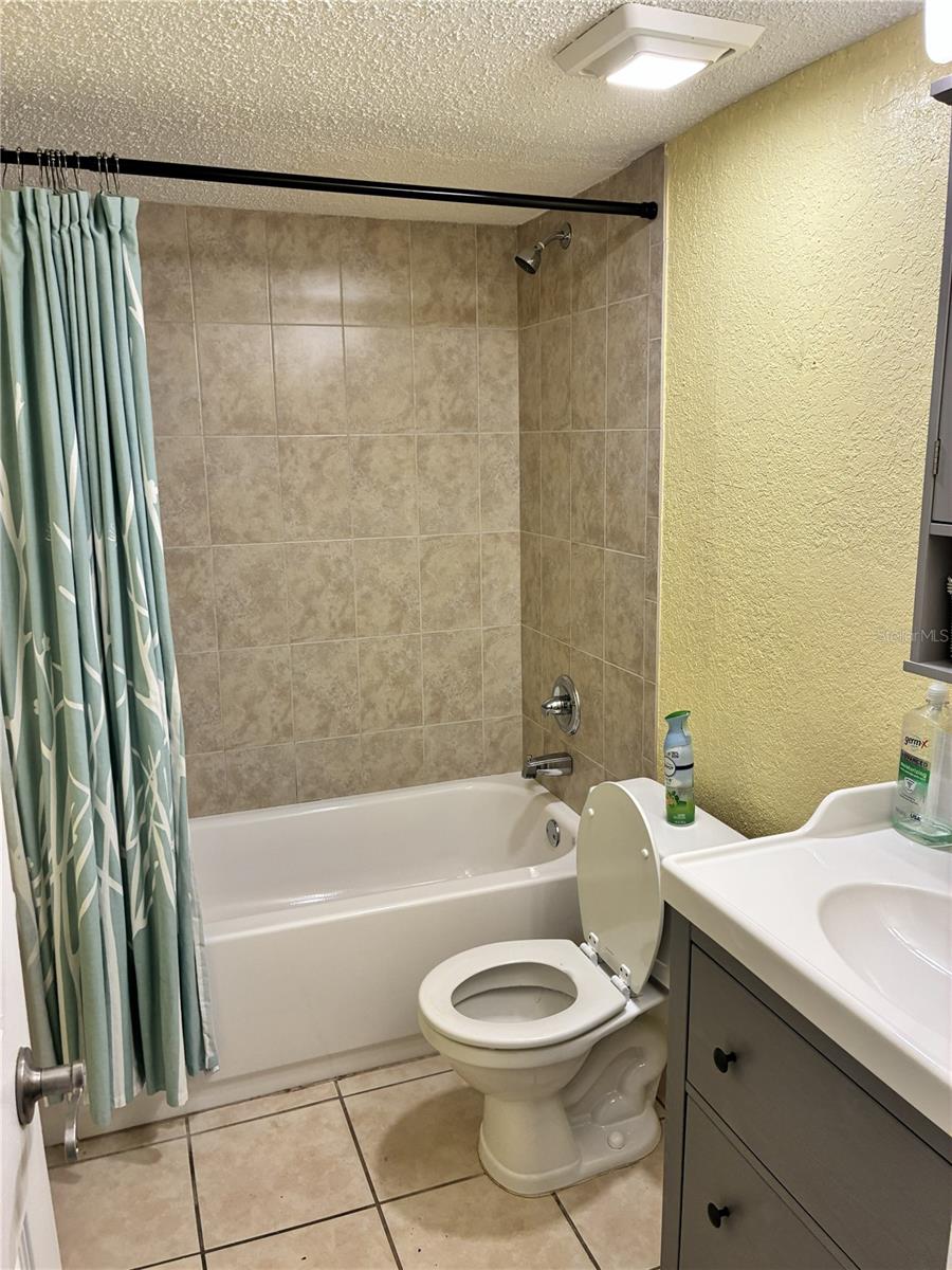 CREEKS EDGE CONDO - Residential Lease