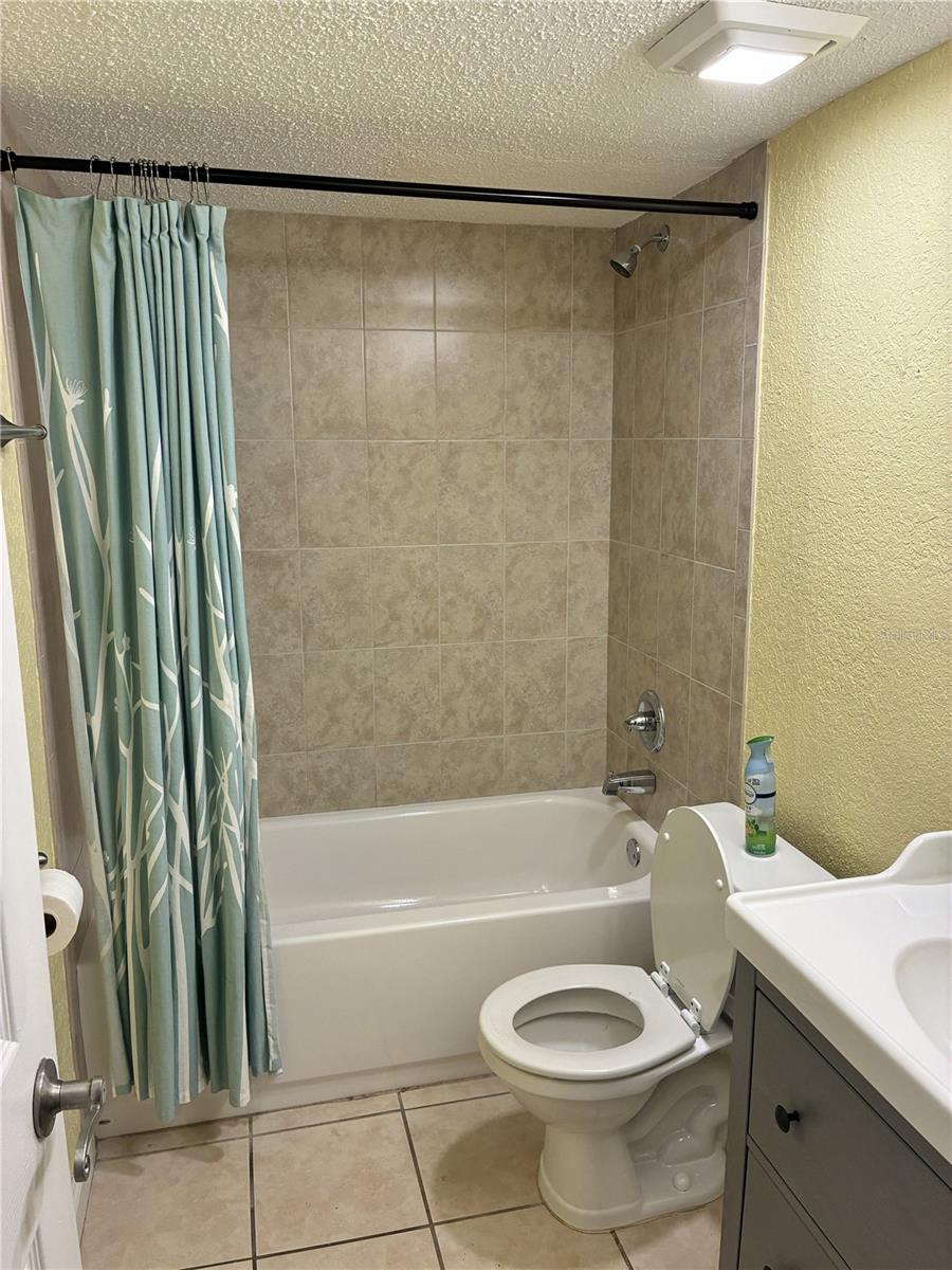 CREEKS EDGE CONDO - Residential Lease