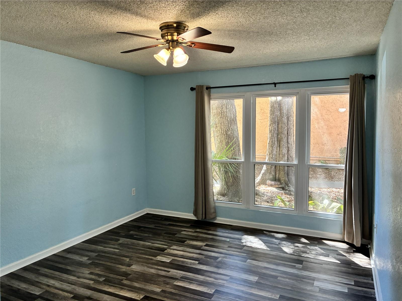 CREEKS EDGE CONDO - Residential Lease