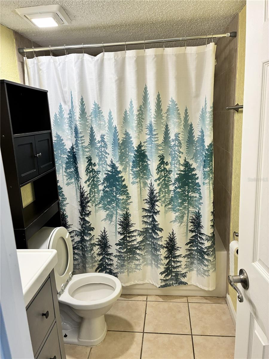 CREEKS EDGE CONDO - Residential Lease