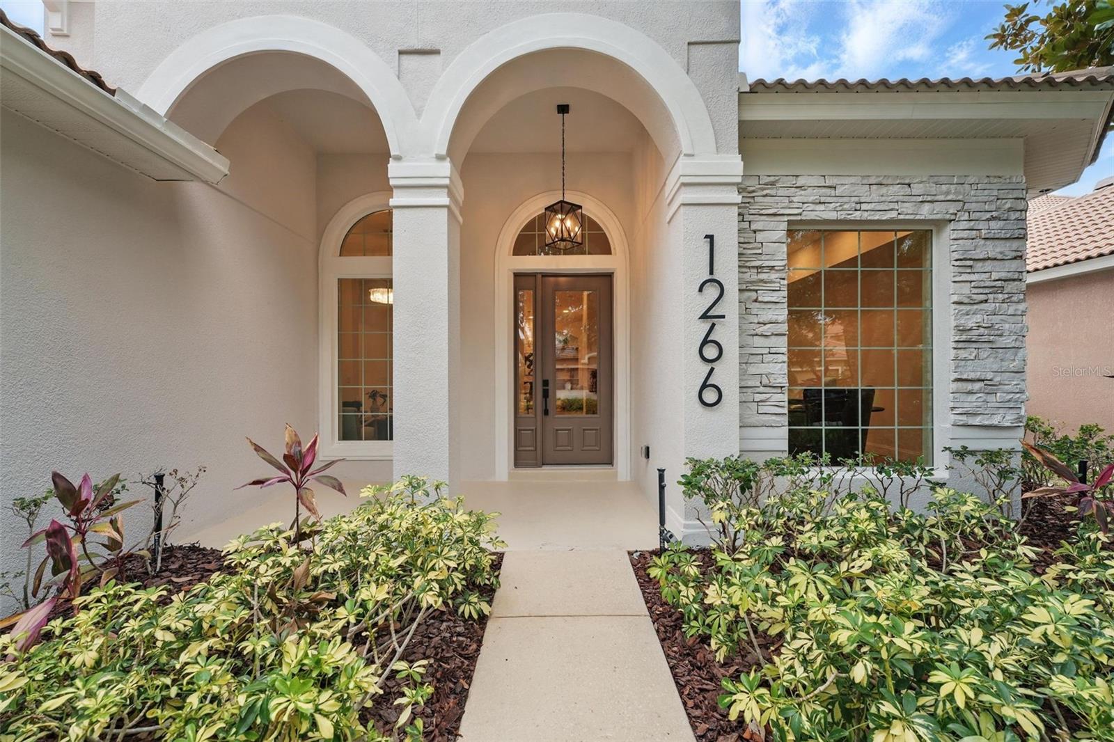 1266 SAINT ALBANS LOOP