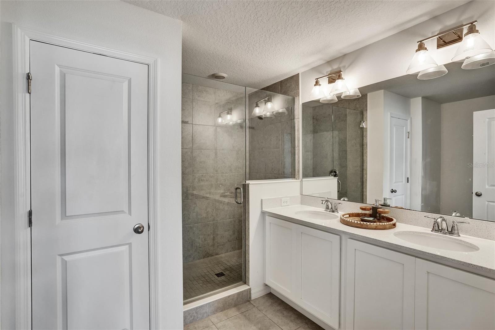 FESTIVAL PH 5 - Residential