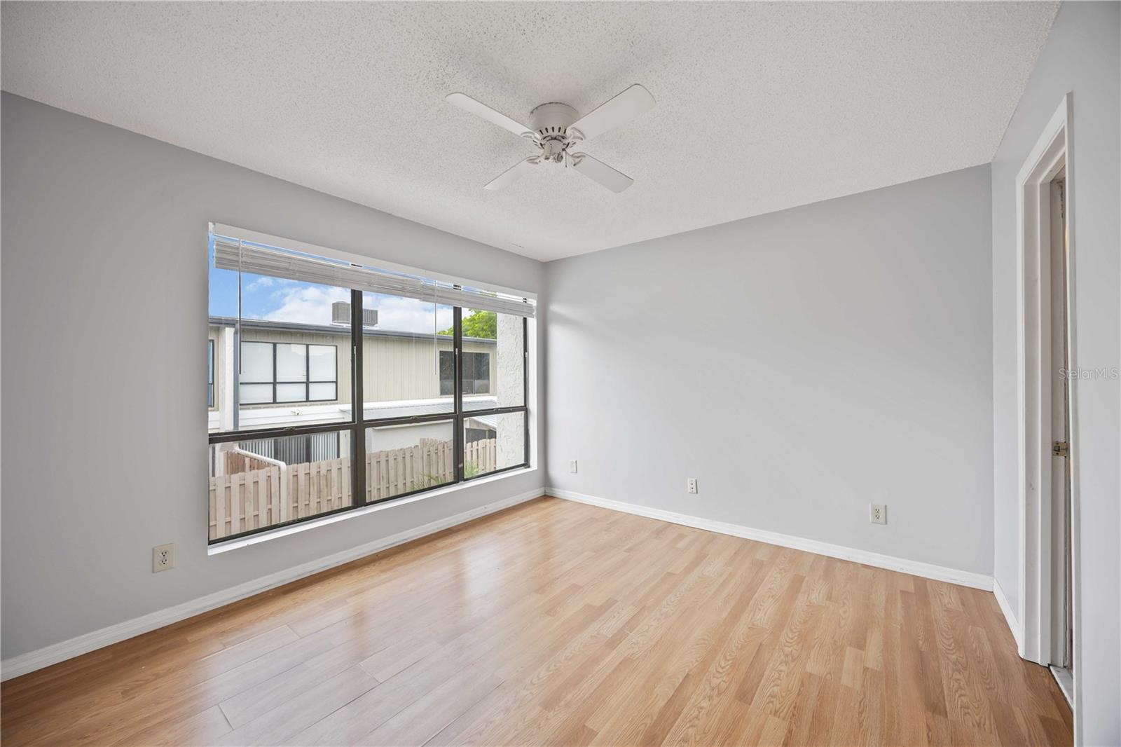 BENEVA RIDGE - Residential Lease