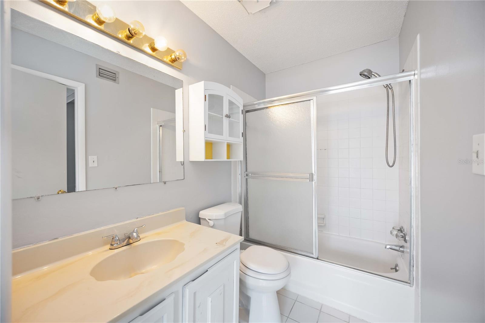 BENEVA RIDGE - Residential Lease