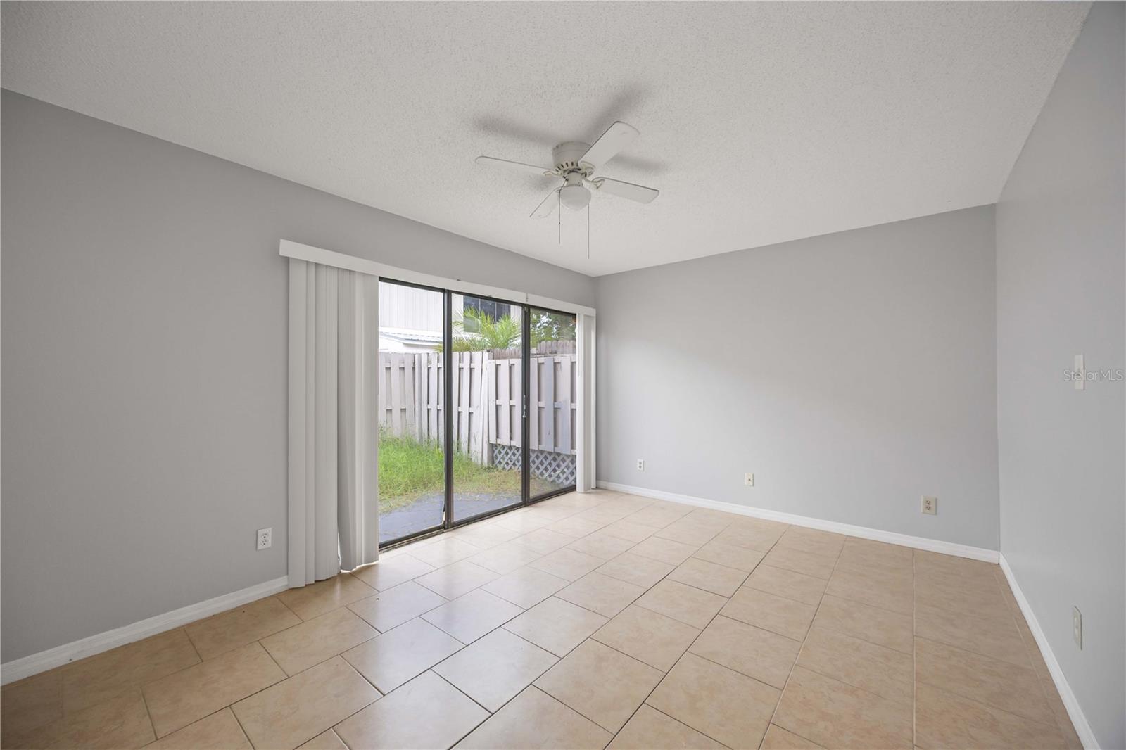 BENEVA RIDGE - Residential Lease