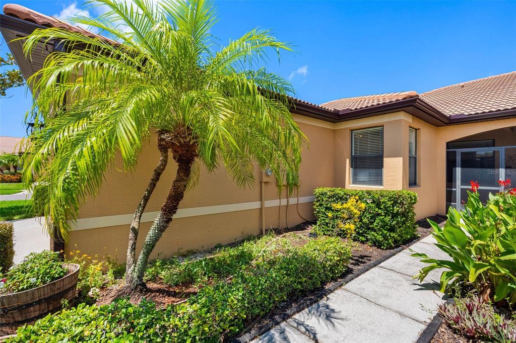 Photo of 102 Shell Falls Drive, Apollo Beach, FL 33572 (MLS # TB8424225)