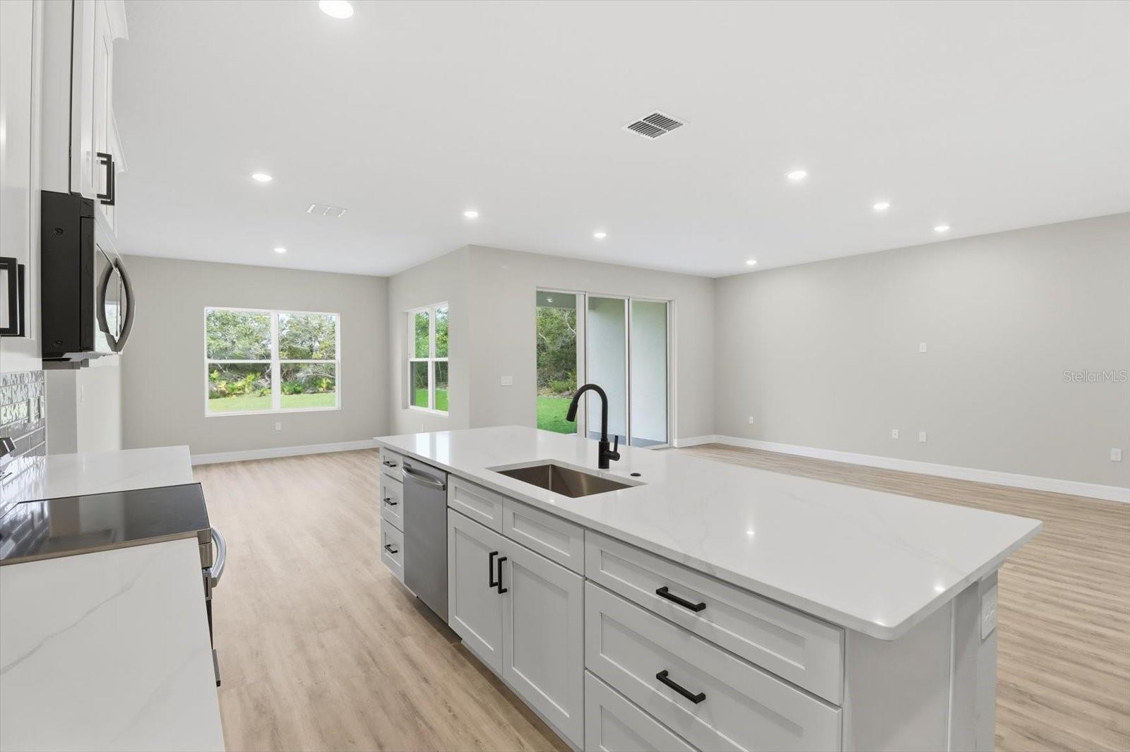 OCALA WATERWAY ESTATE - Residential