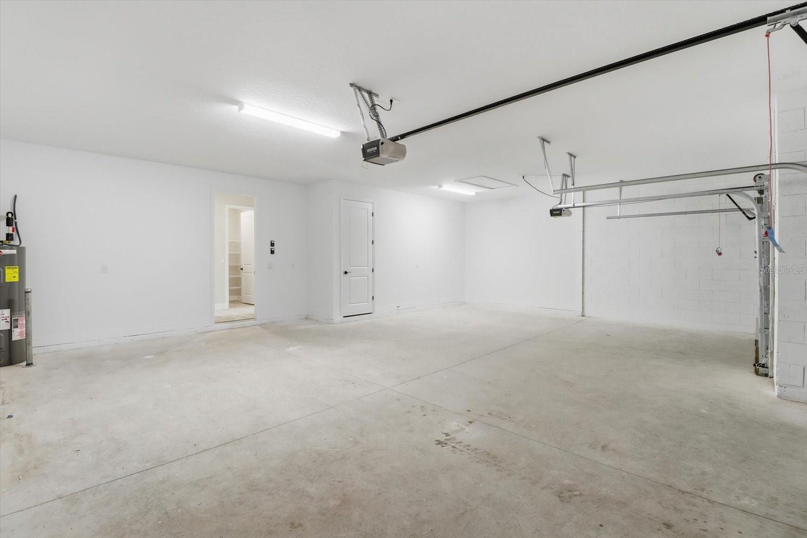 OCALA WATERWAY ESTATE - Residential