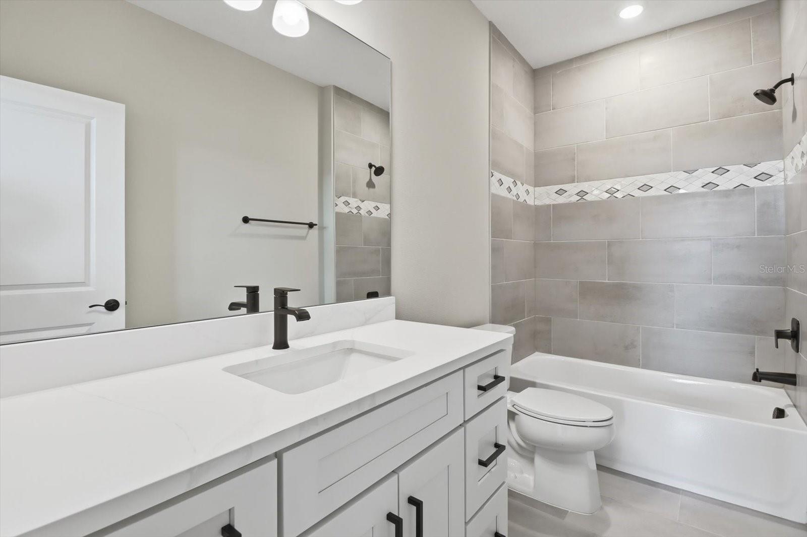 OCALA WATERWAY ESTATE - Residential