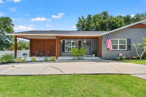 Photo of 801 E Hanlon Street, Tampa, FL 33604 (MLS # TB8503816)