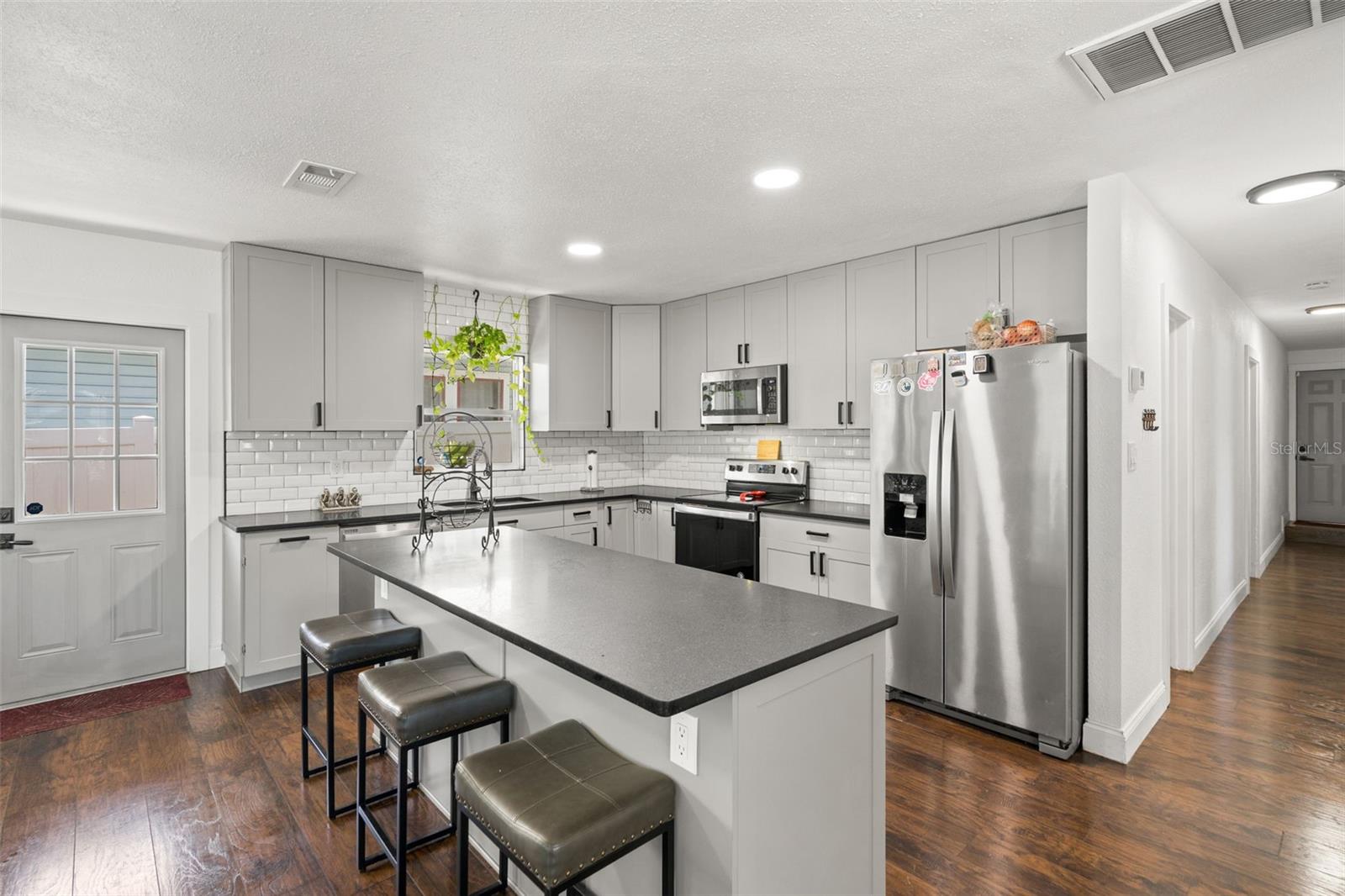 MENDELS RESUB OF BLOC - Residential
