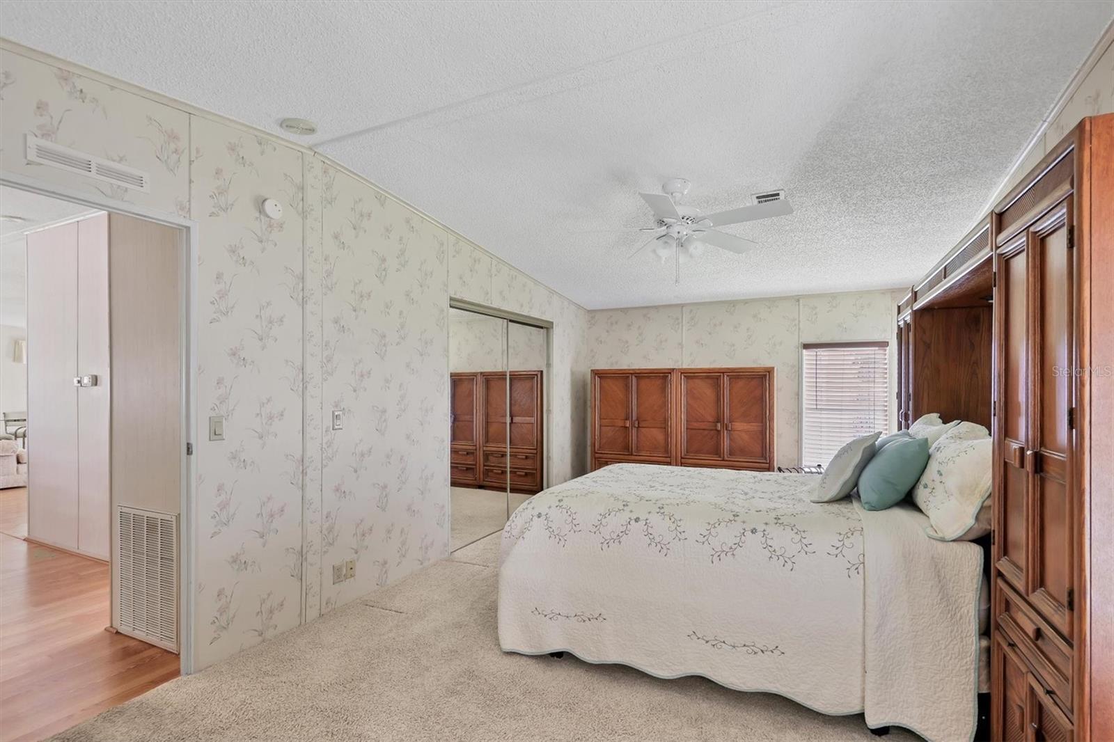 GOLF LAKES RESIDENTS CO-OP - Residential