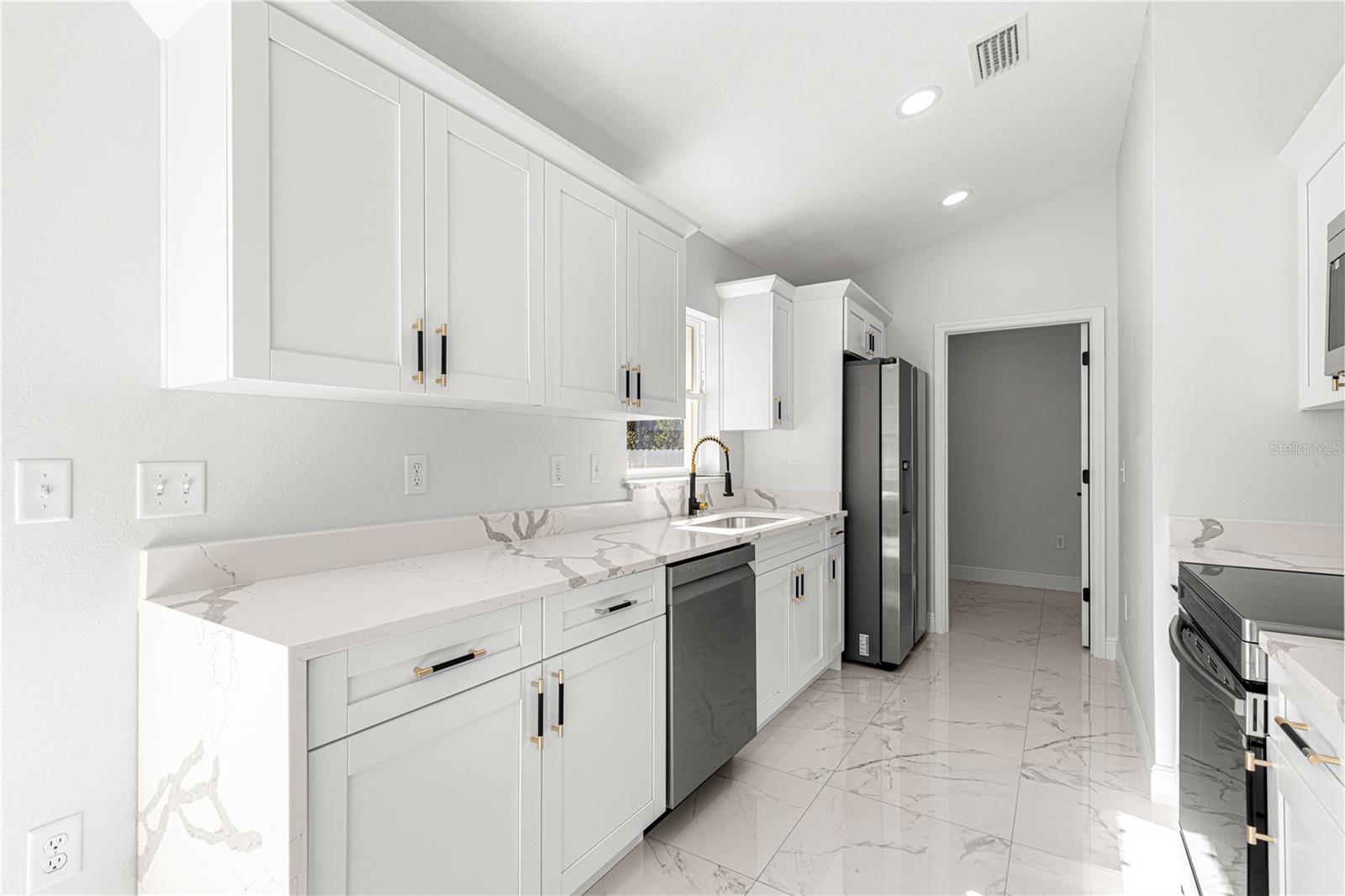 BELLEVIEW HEIGHTS ESTATE - Residential