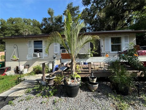 1117 E HUBBARD AVENUE DELAND FL 32724