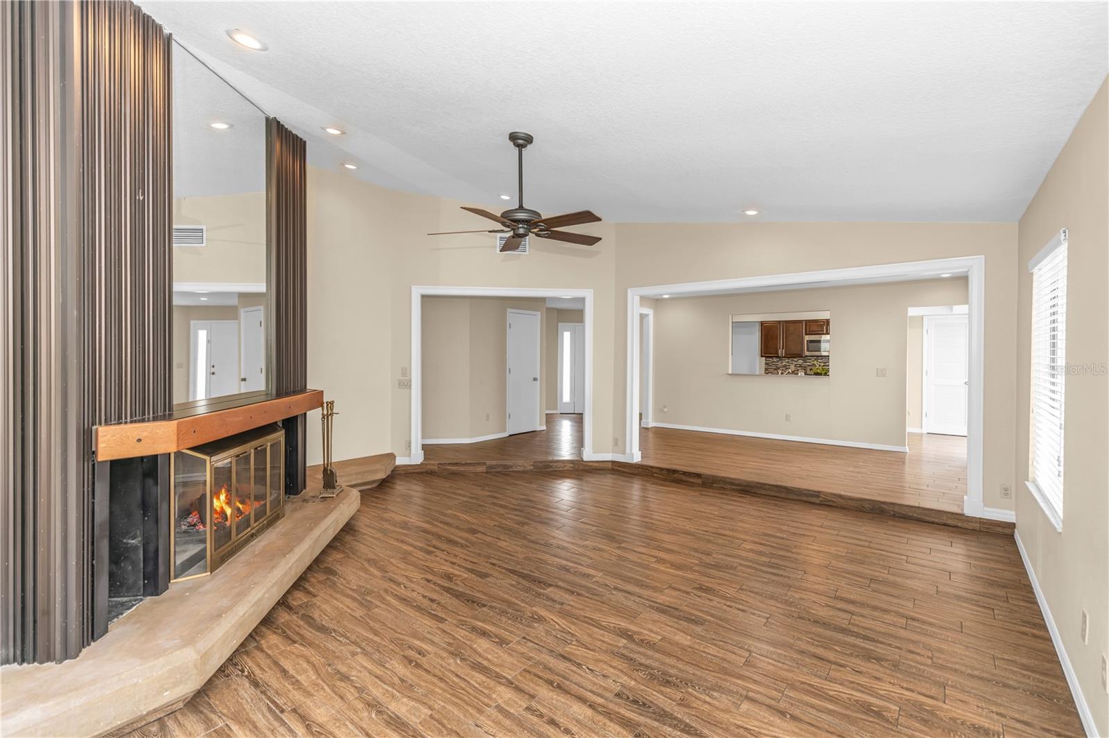 GREENSPOINTE - Residential Lease