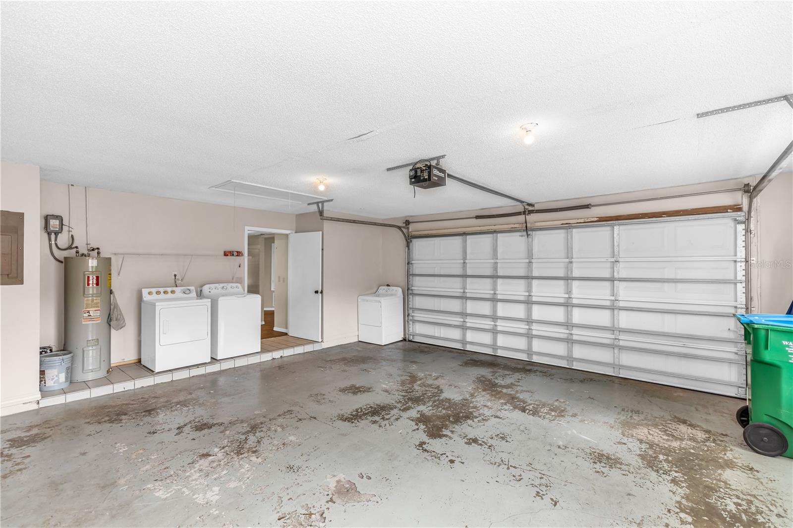 GREENSPOINTE - Residential Lease