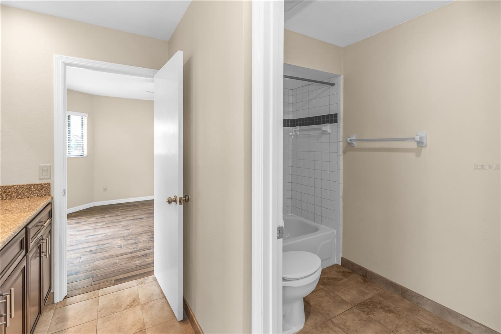 GREENSPOINTE - Residential Lease