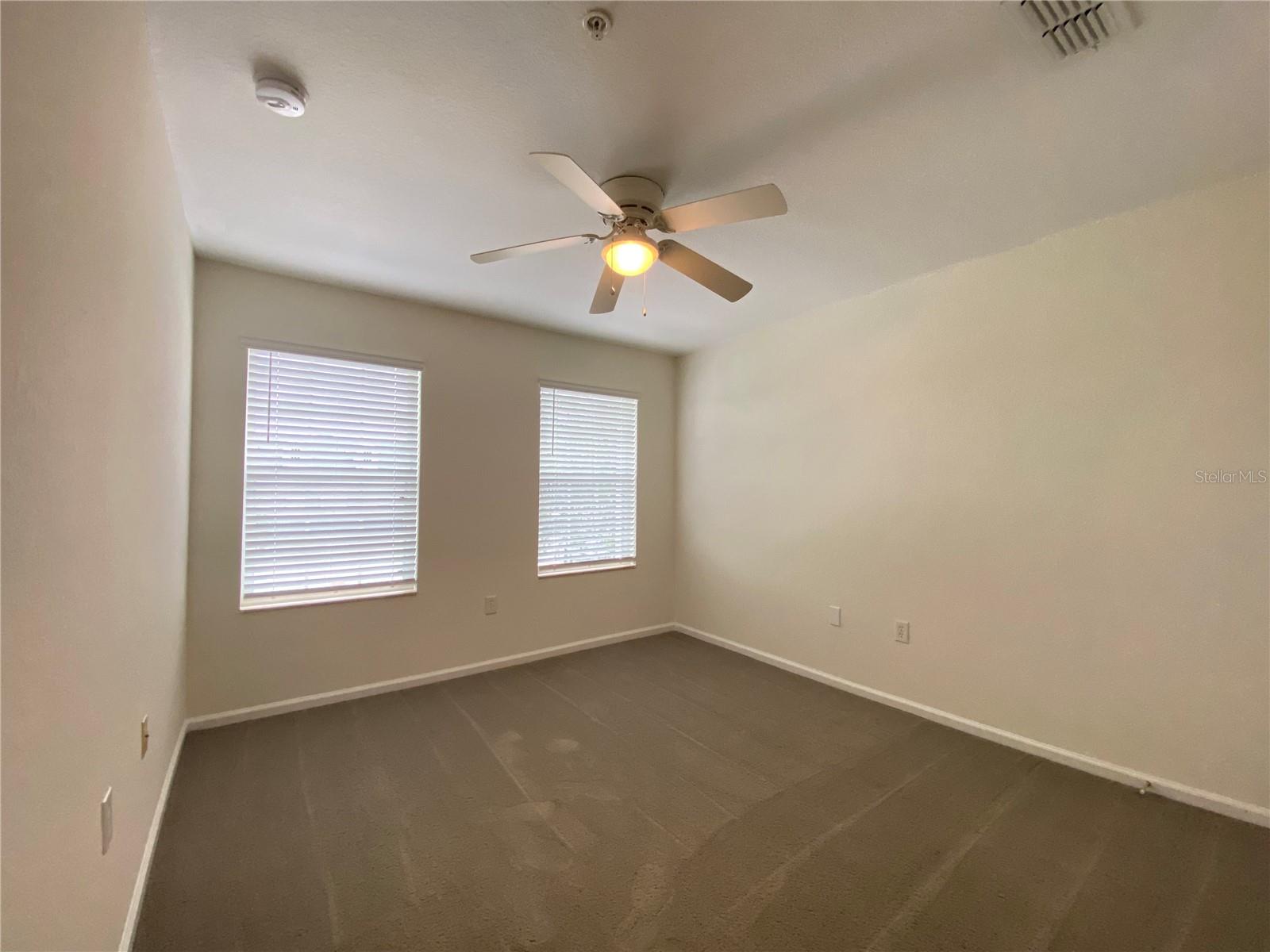 AVALON LAKES PH 03 VILLAGE A & B - Residential Lease