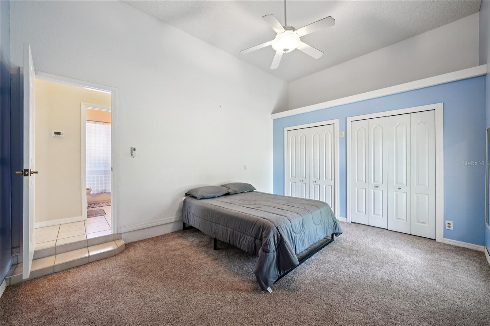 HUNTINGTON WOODS - Residential