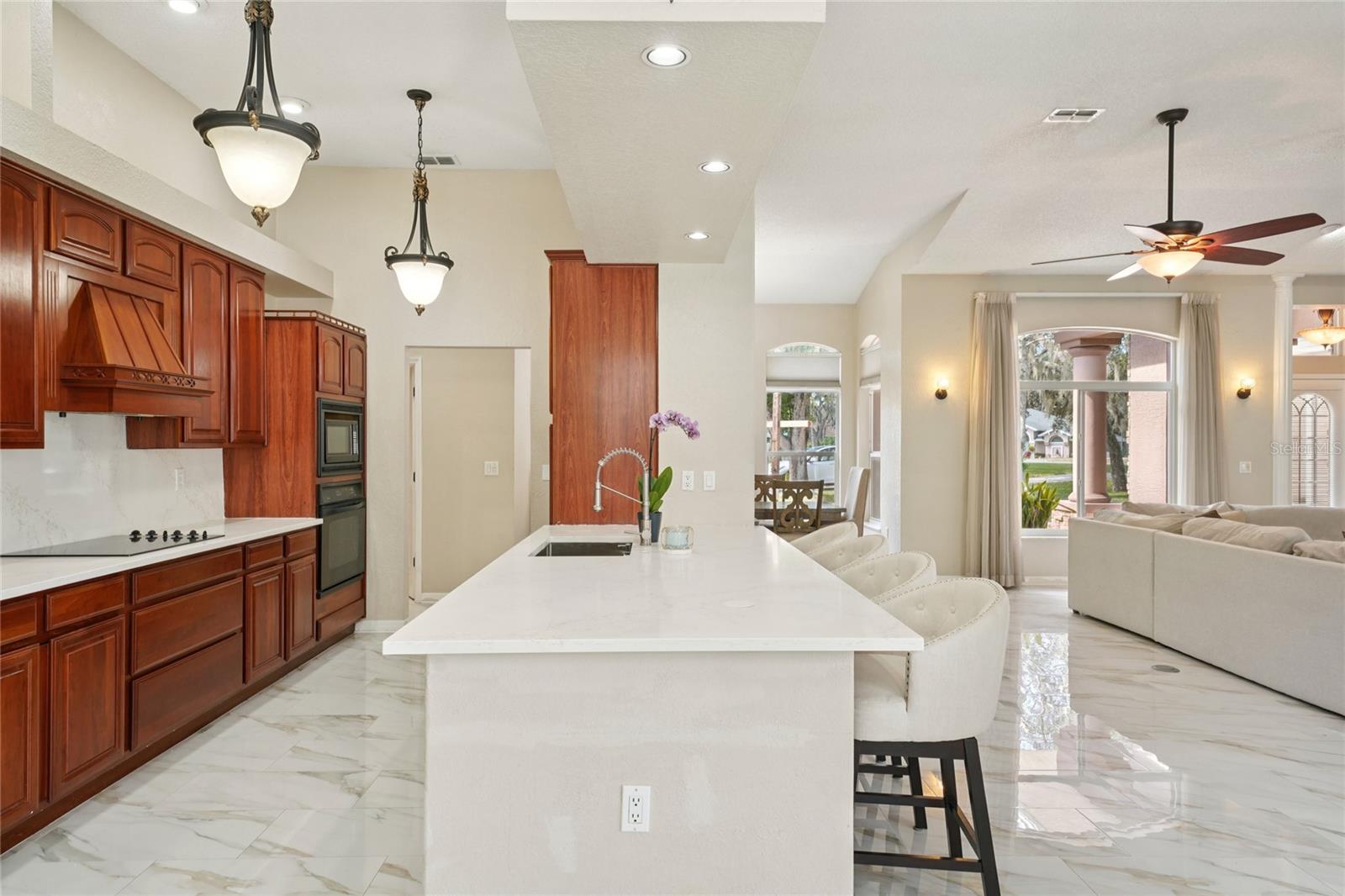 HUNTINGTON WOODS - Residential