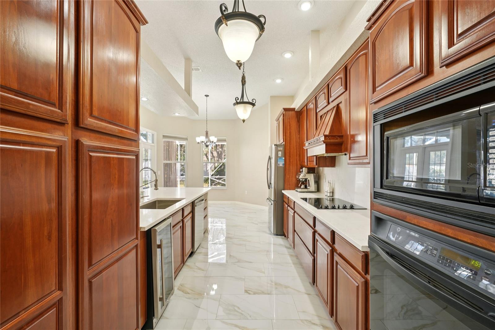 HUNTINGTON WOODS - Residential