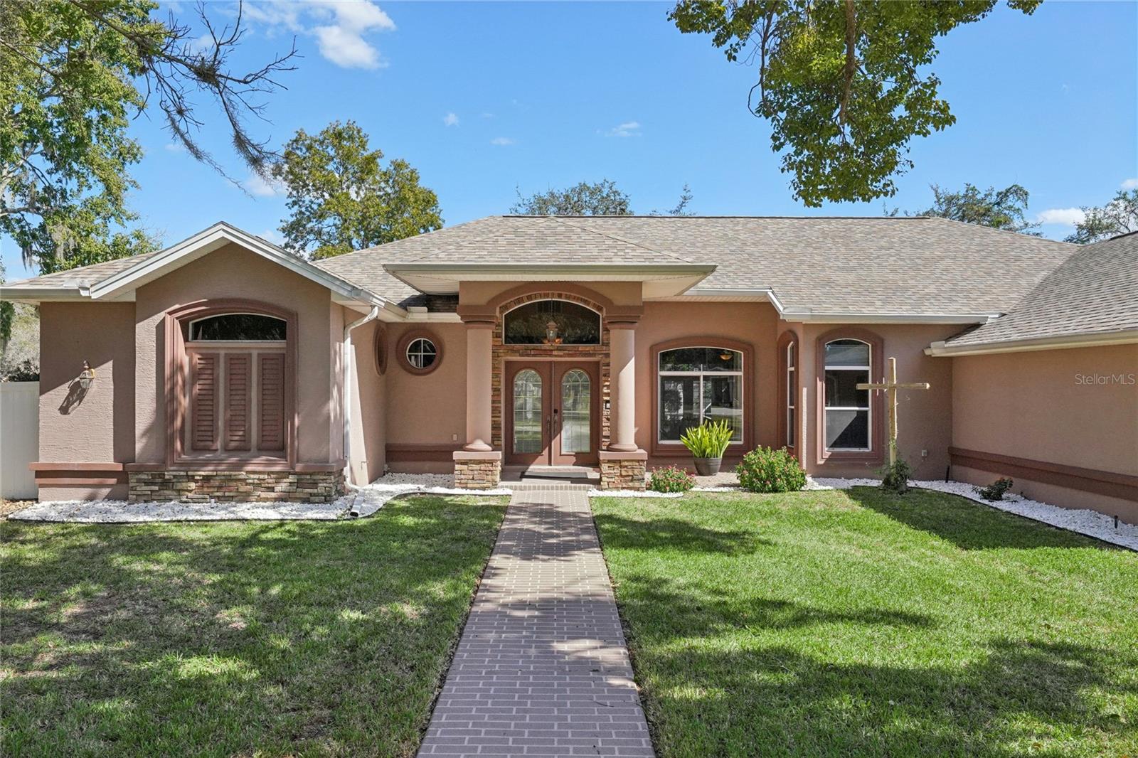 HUNTINGTON WOODS - Residential