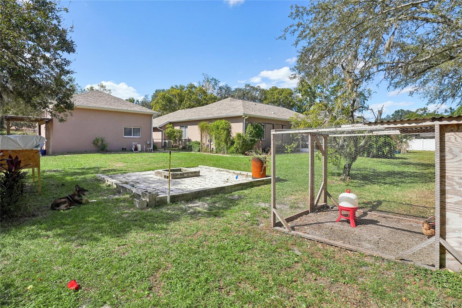 HUNTINGTON WOODS - Residential