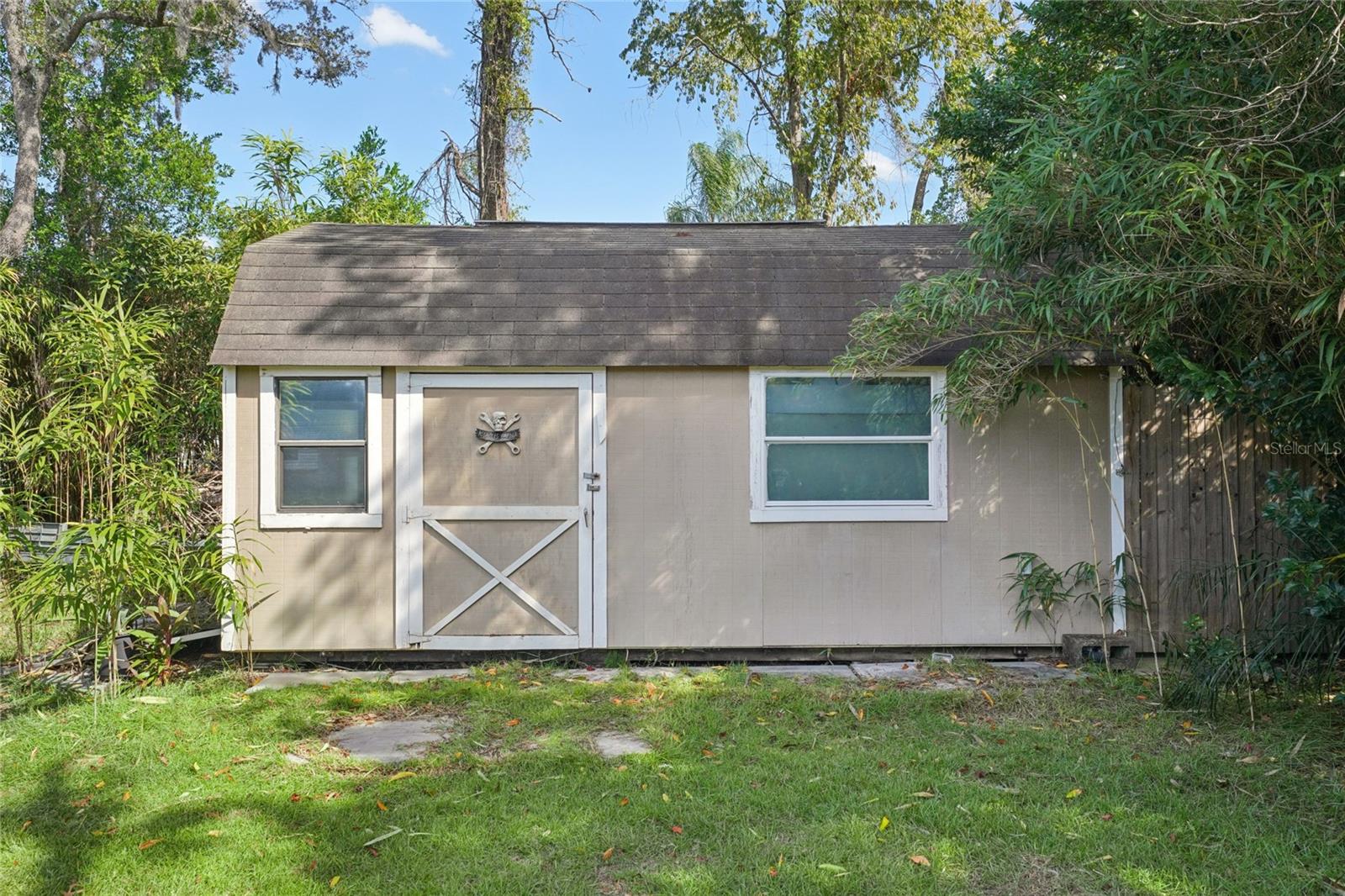 HUNTINGTON WOODS - Residential