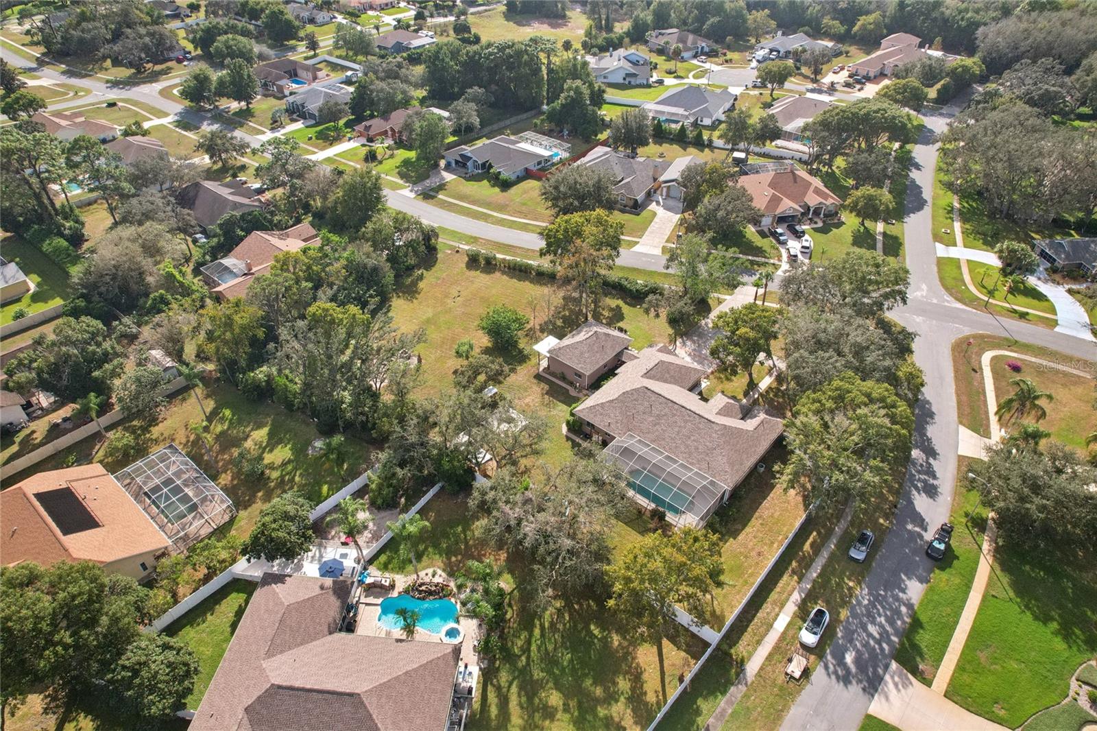 HUNTINGTON WOODS - Residential