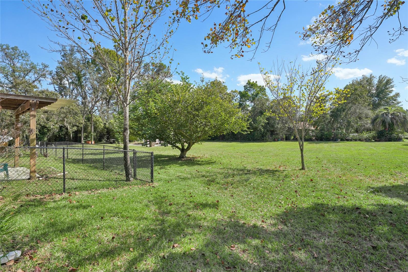 HUNTINGTON WOODS - Residential