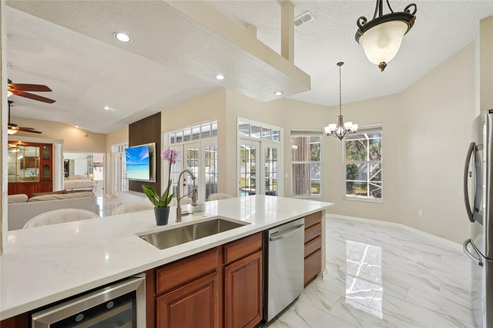 HUNTINGTON WOODS - Residential