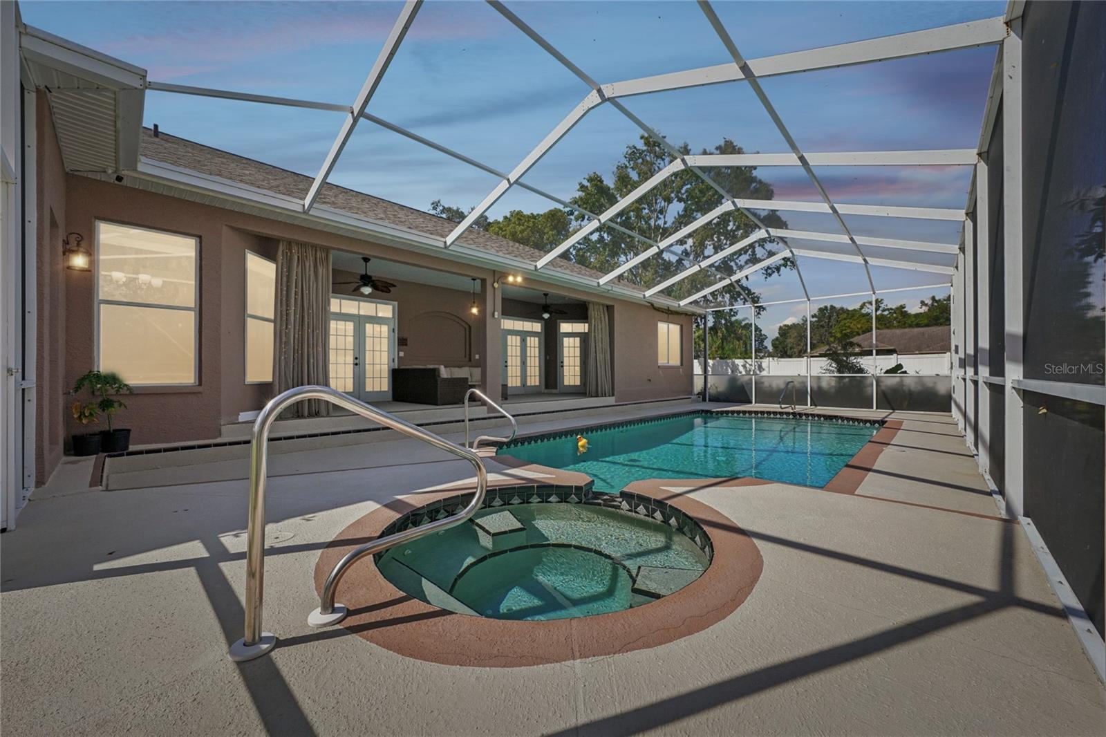 HUNTINGTON WOODS - Residential