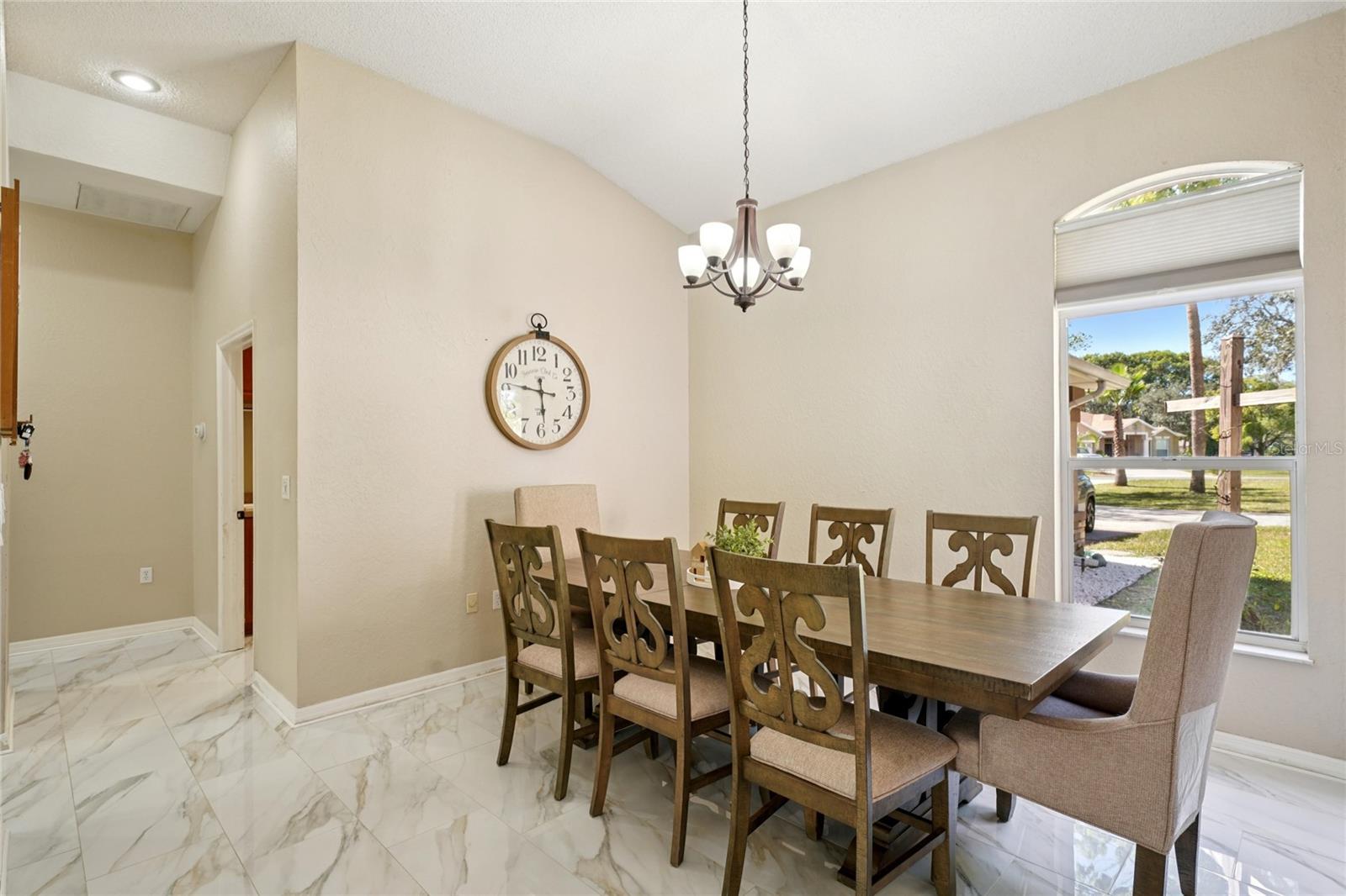 HUNTINGTON WOODS - Residential