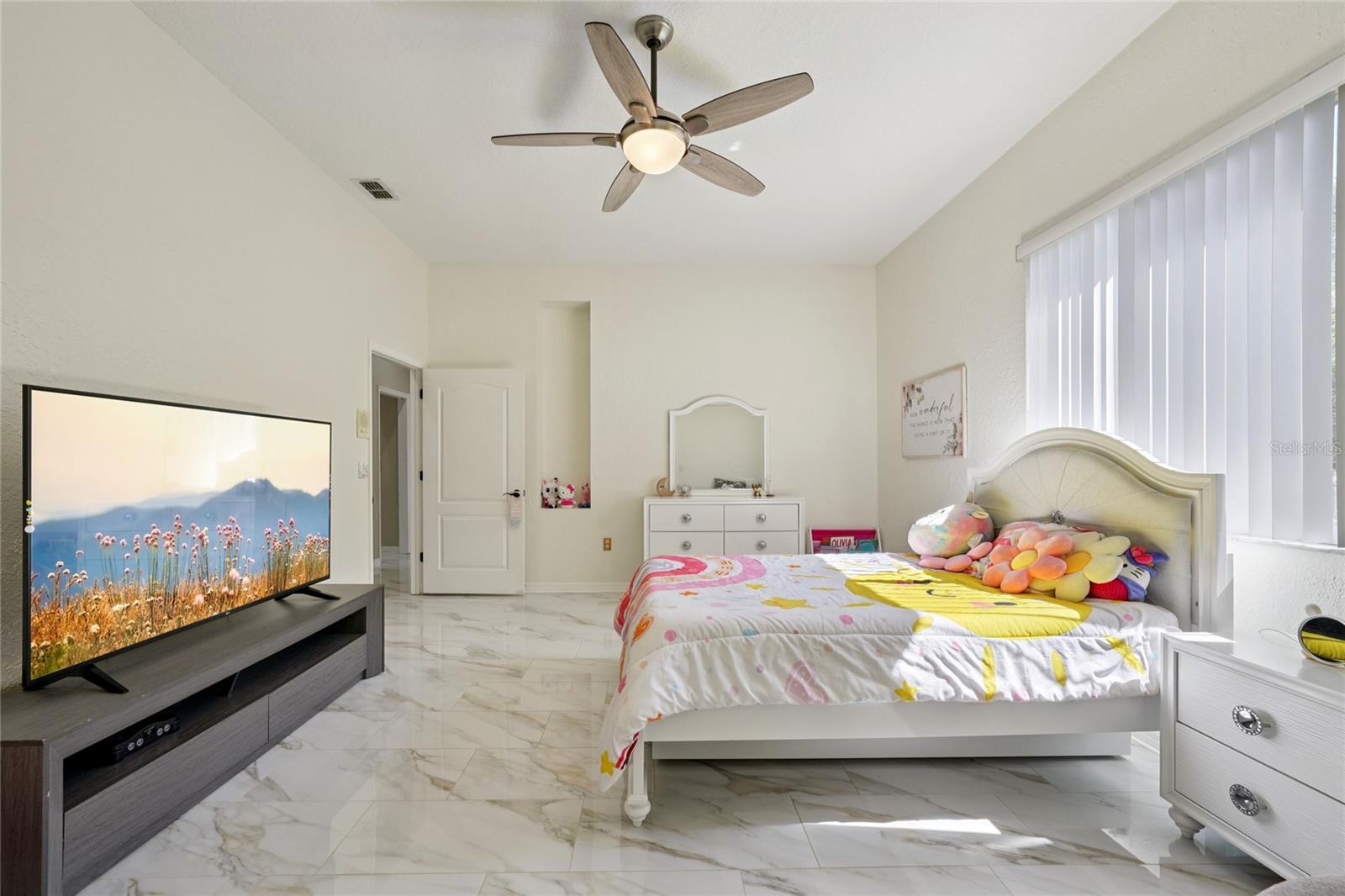 HUNTINGTON WOODS - Residential