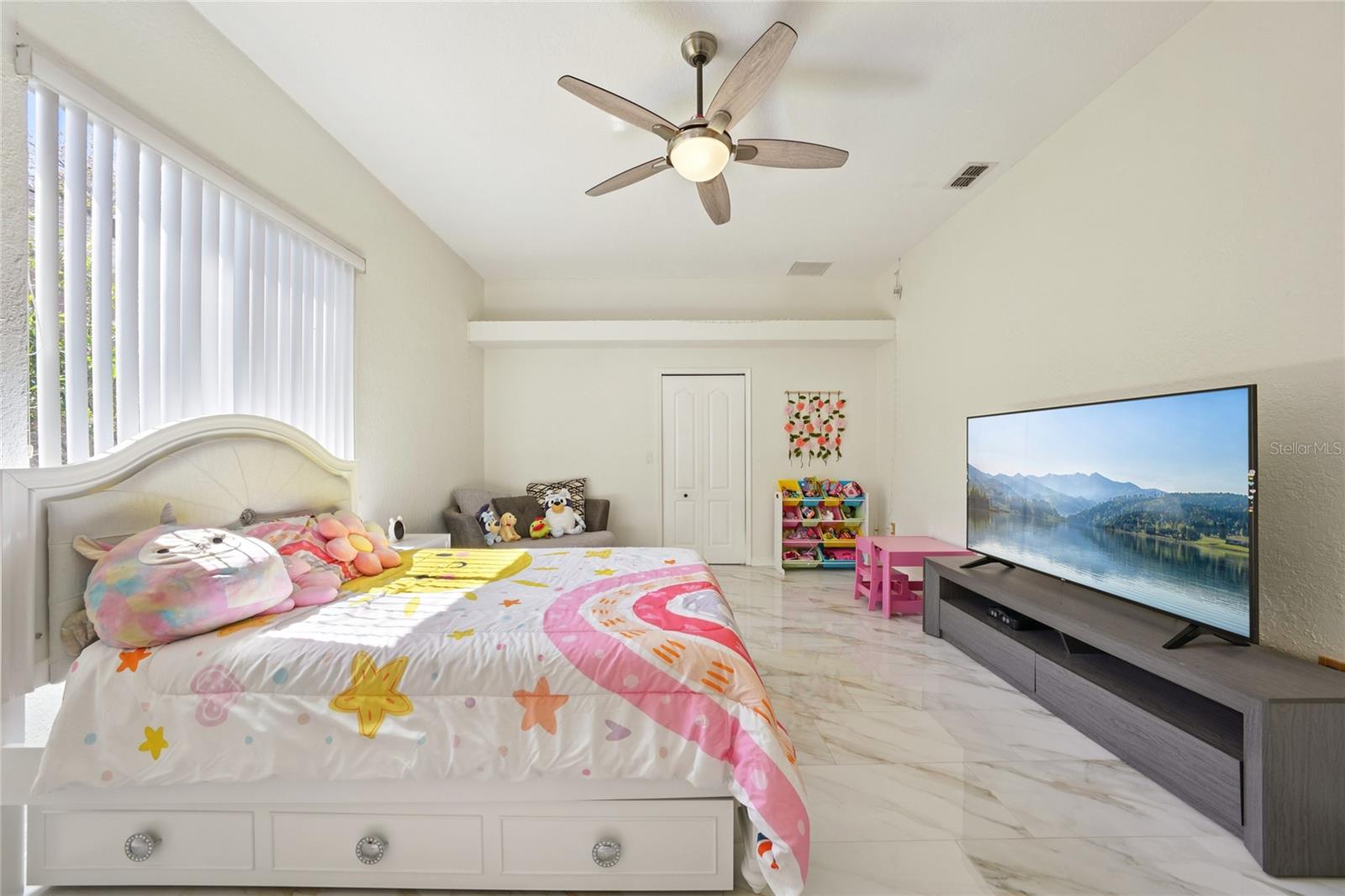 HUNTINGTON WOODS - Residential