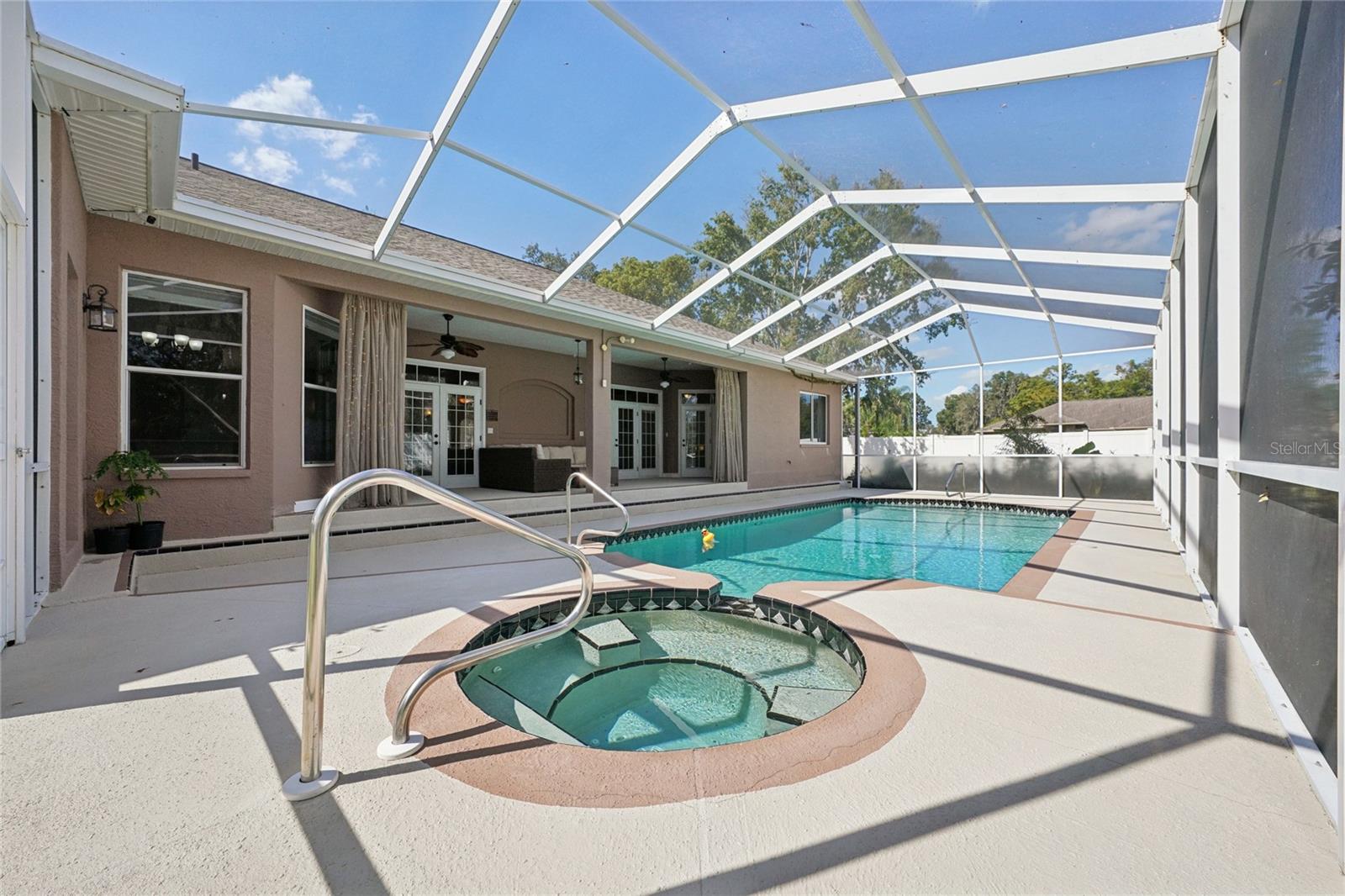 HUNTINGTON WOODS - Residential